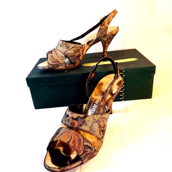 A’mano Women's Cut Out Heel Brown Vegan Floral Fabric Ankle Strap Mid 8 N New - Picture 11 of 11
